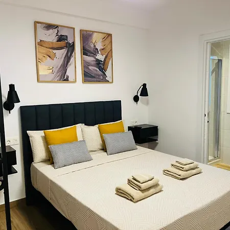 Center Apartment *